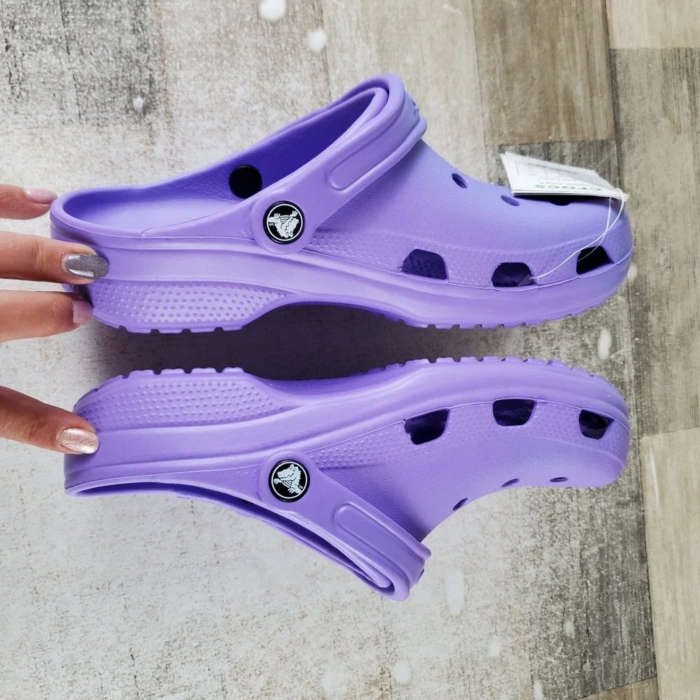Crocs Classic Galaxy Clogs Kids Sz 5 J5 M Purple Round Toe Slip-On Slingback